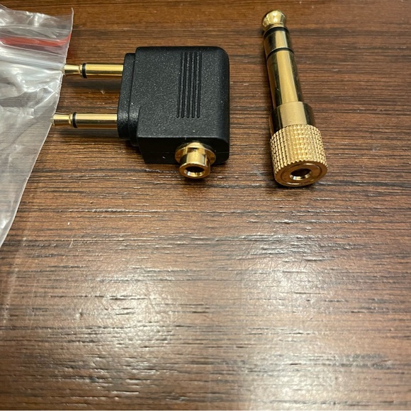 Bose Headphones CASE & ADAPTER ONLY QC-2 Quiet Comfort 2 Soft black case w/strap - Picture 6 of 6